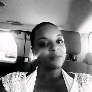 Meet your Posher, Zaneta